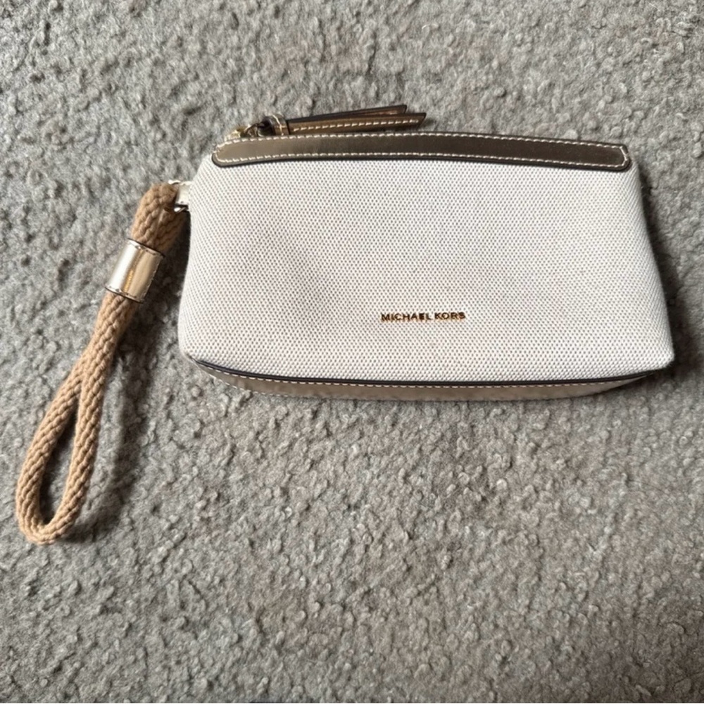 Michael Kors Talia Wristlet